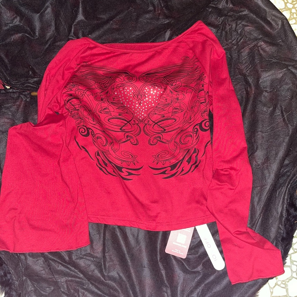 Women's Red Graphic Long Sleeve Top
